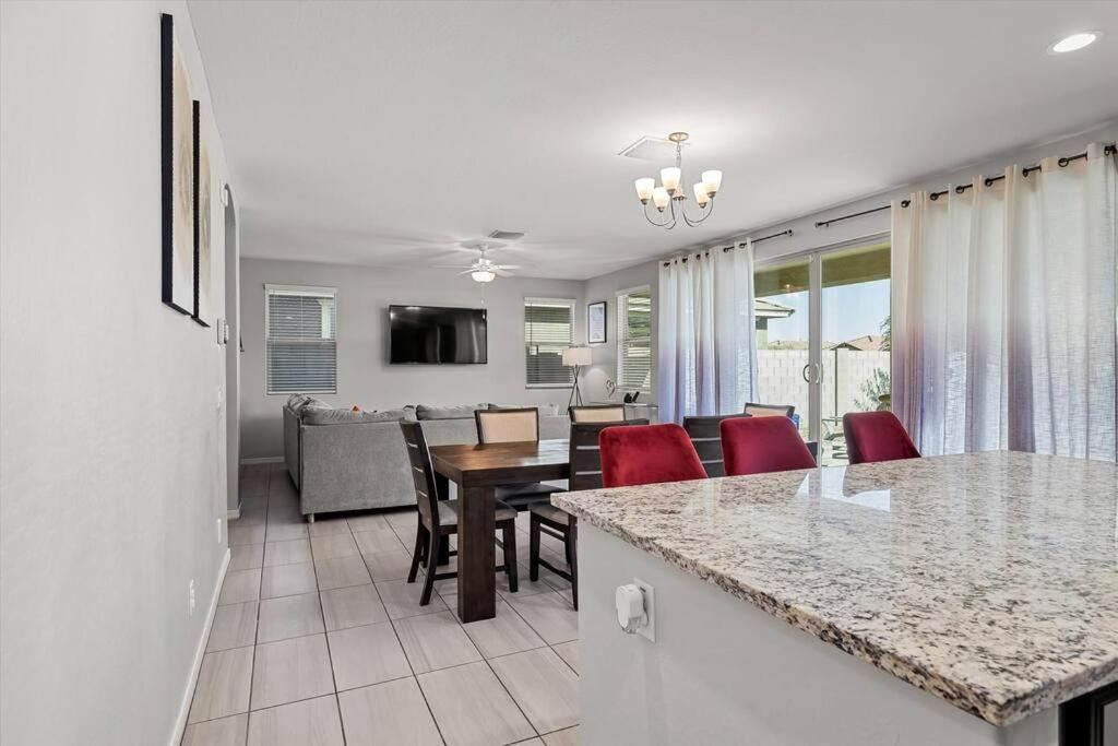 Family Vacation Home Maricopa Bagian luar foto