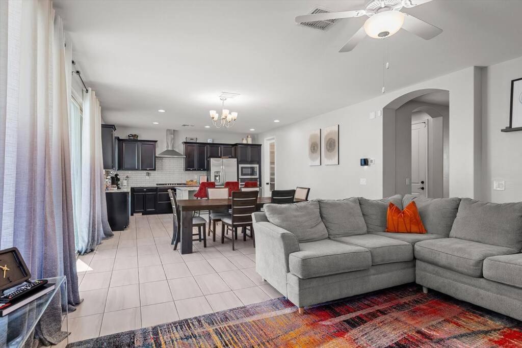 Family Vacation Home Maricopa Bagian luar foto