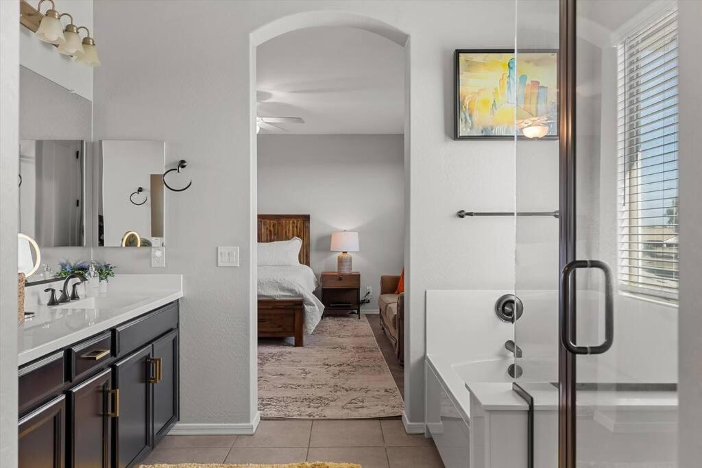 Family Vacation Home Maricopa Bagian luar foto